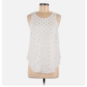 🎉 4 for $20🎉 white metallic top with scoop open back